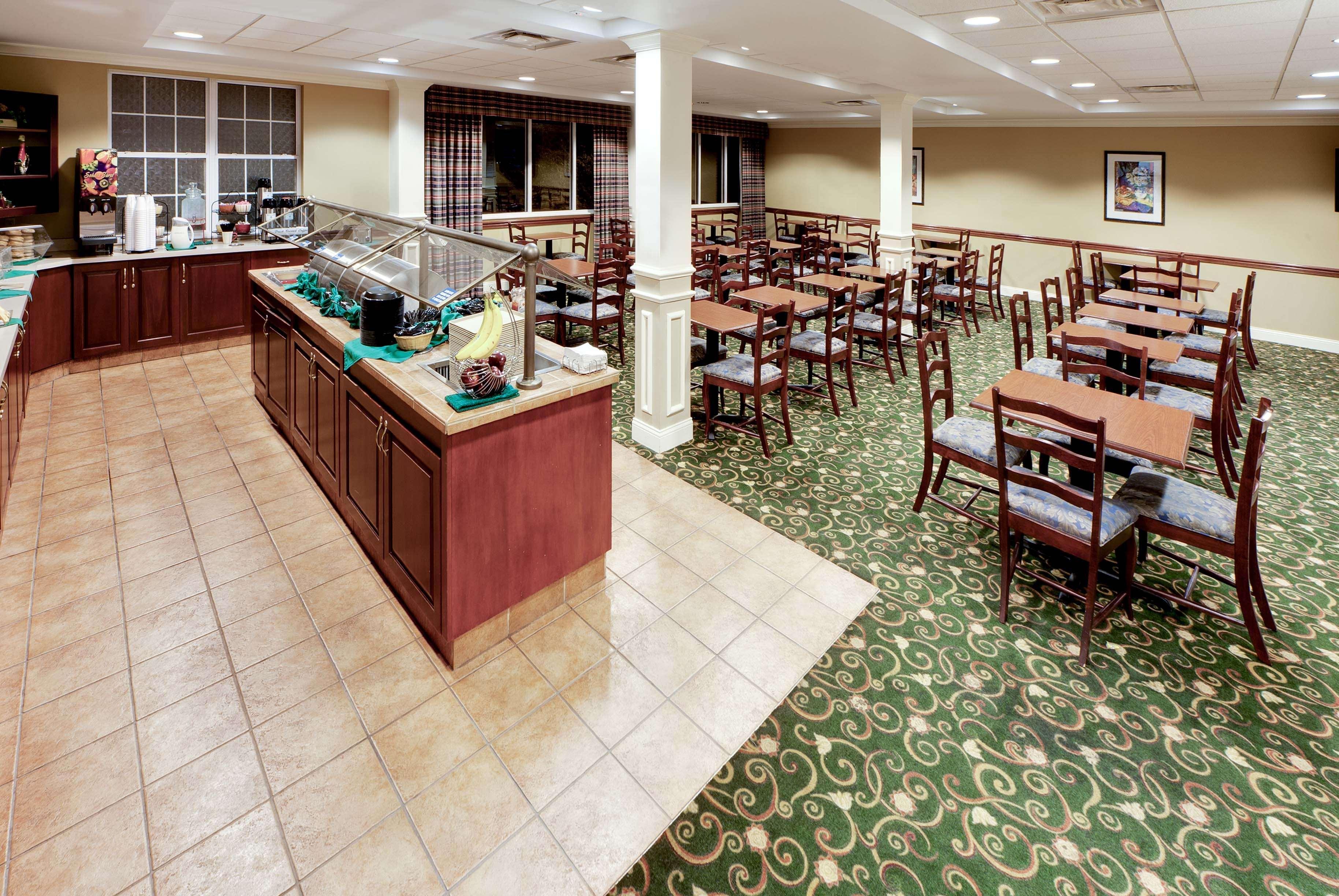 Hawthorn Suites By Wyndham Louisville East Exterior foto